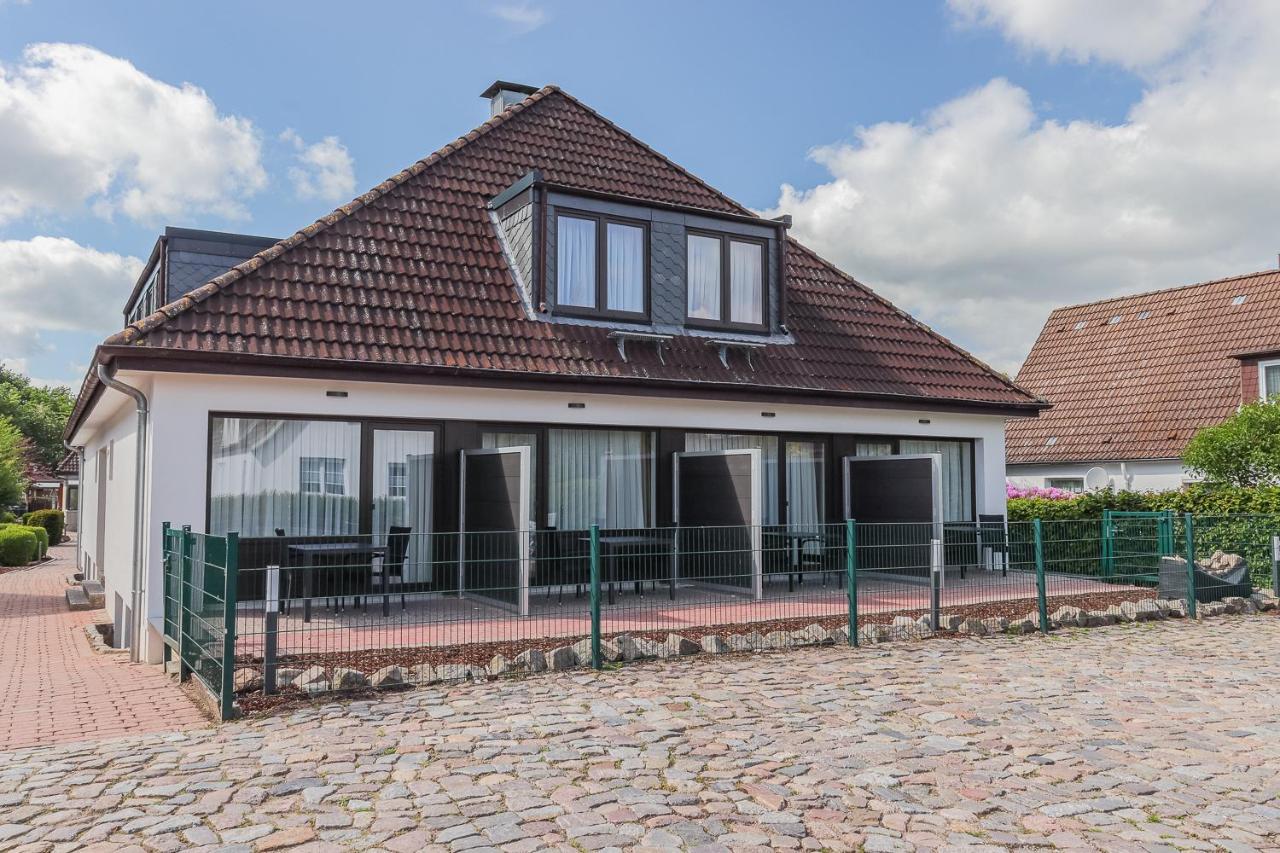Nur 7 Gehminuten Zum Strand, Sehr Hochwertige Ferienwohnung Mit Terrasse In Ruhiger Lage, Inklusive Parkplatz Und Fahrradunterstellplatz Laesst Keine Wuensche Offen Scharbeutz Zewnętrze zdjęcie