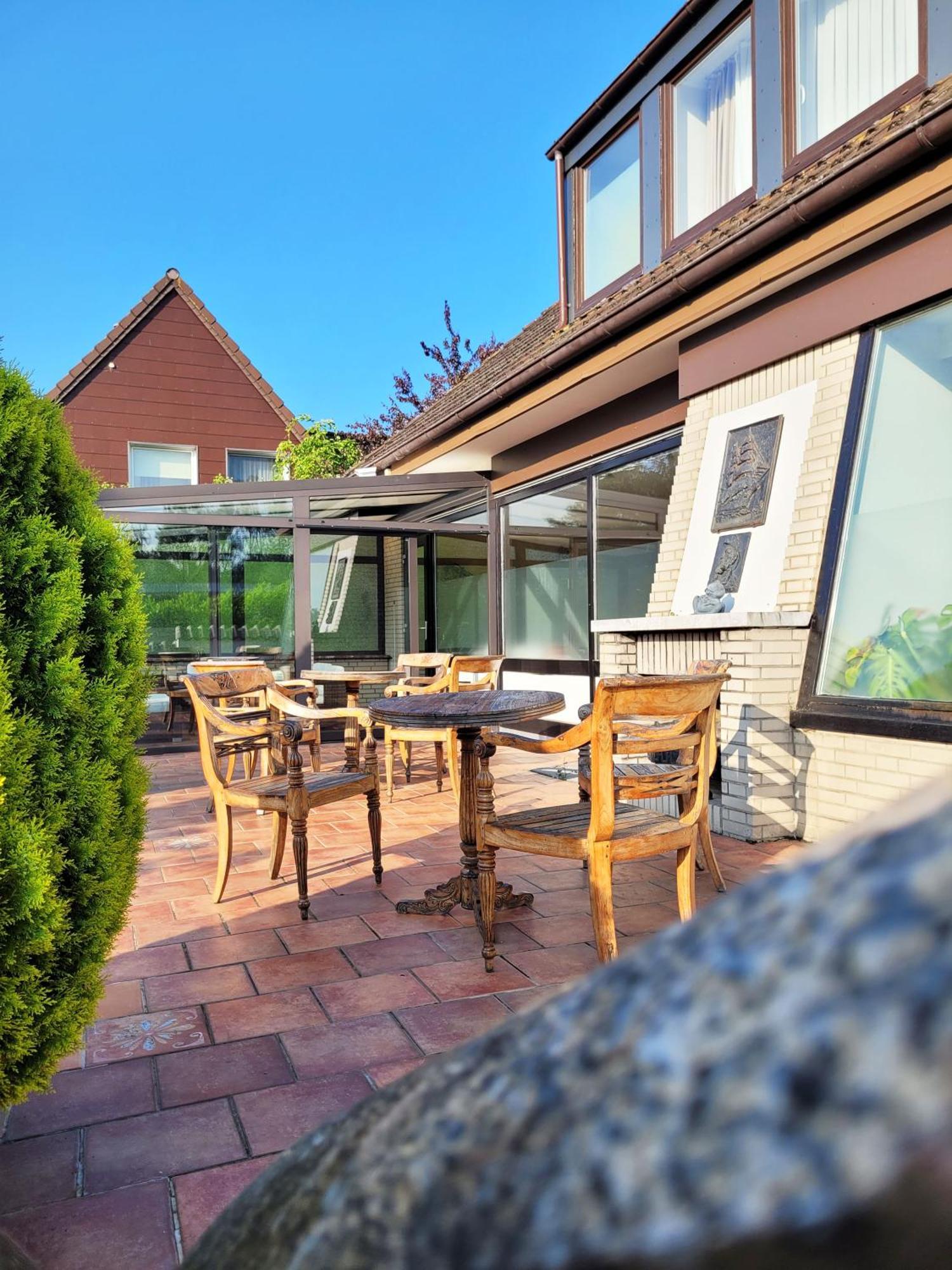 Nur 7 Gehminuten Zum Strand, Sehr Hochwertige Ferienwohnung Mit Terrasse In Ruhiger Lage, Inklusive Parkplatz Und Fahrradunterstellplatz Laesst Keine Wuensche Offen Scharbeutz Zewnętrze zdjęcie